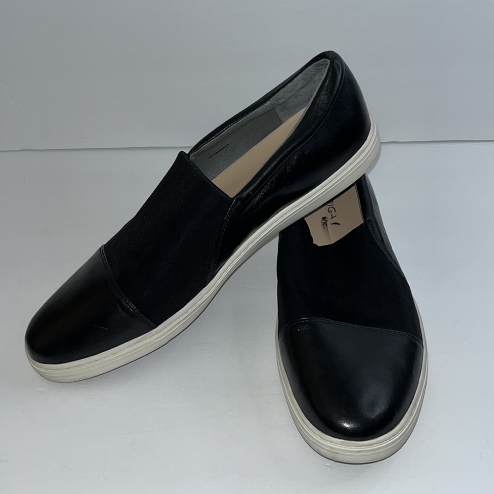 Via Spiga Slips on shoes